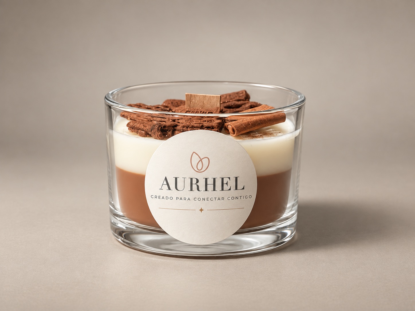 Vela de cacao encendida